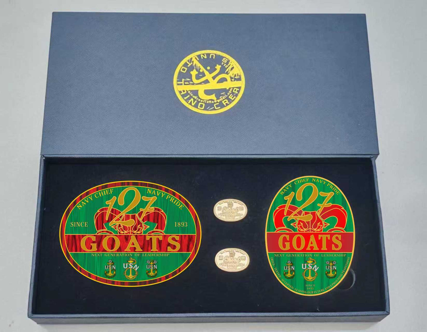 Class 127 Green/Red Gift Set. Coin, cufflinks, buckle.